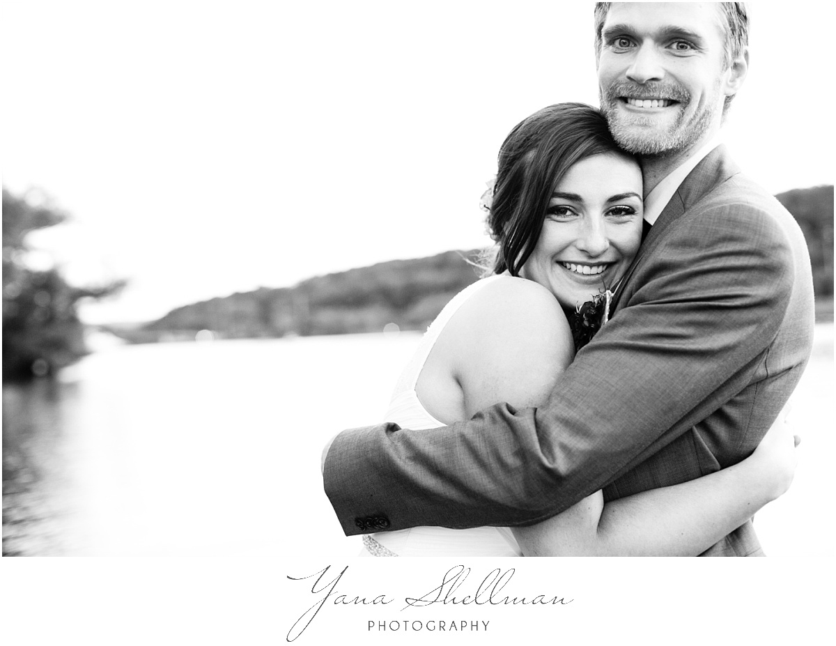 ramblewood-farm-wedding-photos-by-ramblewood-wedding-photographers-kellyben-romantic-and-fun-wedding-photos